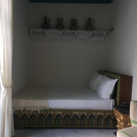 Bed and Breakfast Dar Ben Gacem Kahia Tunis Pokój zdjęcie